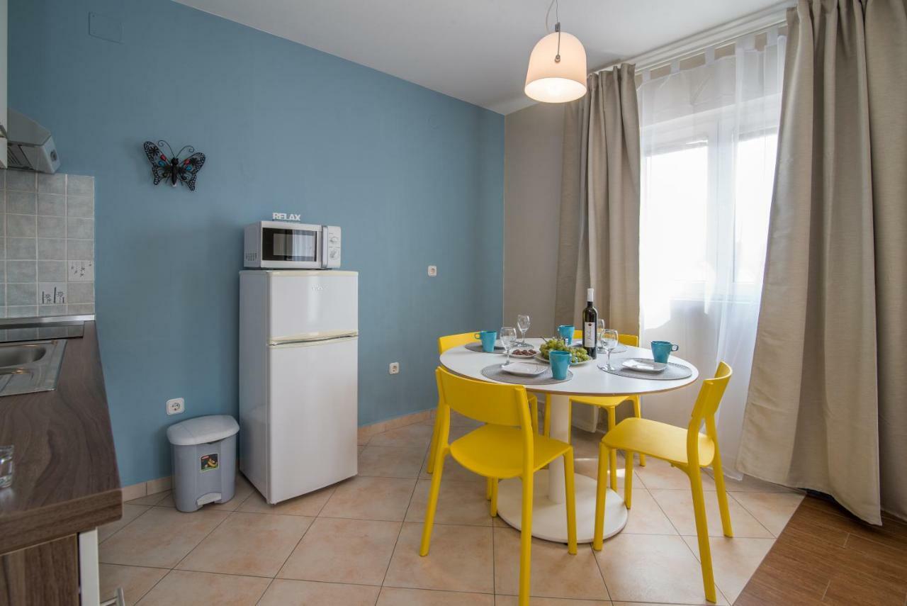 Apartments Sanjin Kornić Extérieur photo