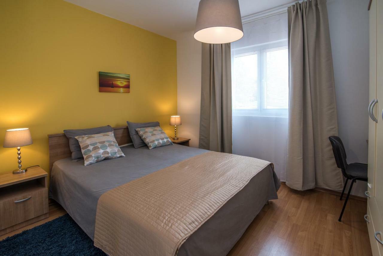 Apartments Sanjin Kornić Extérieur photo