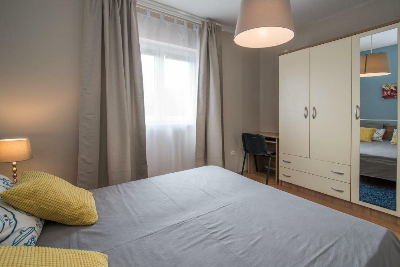 Apartments Sanjin Kornić Extérieur photo