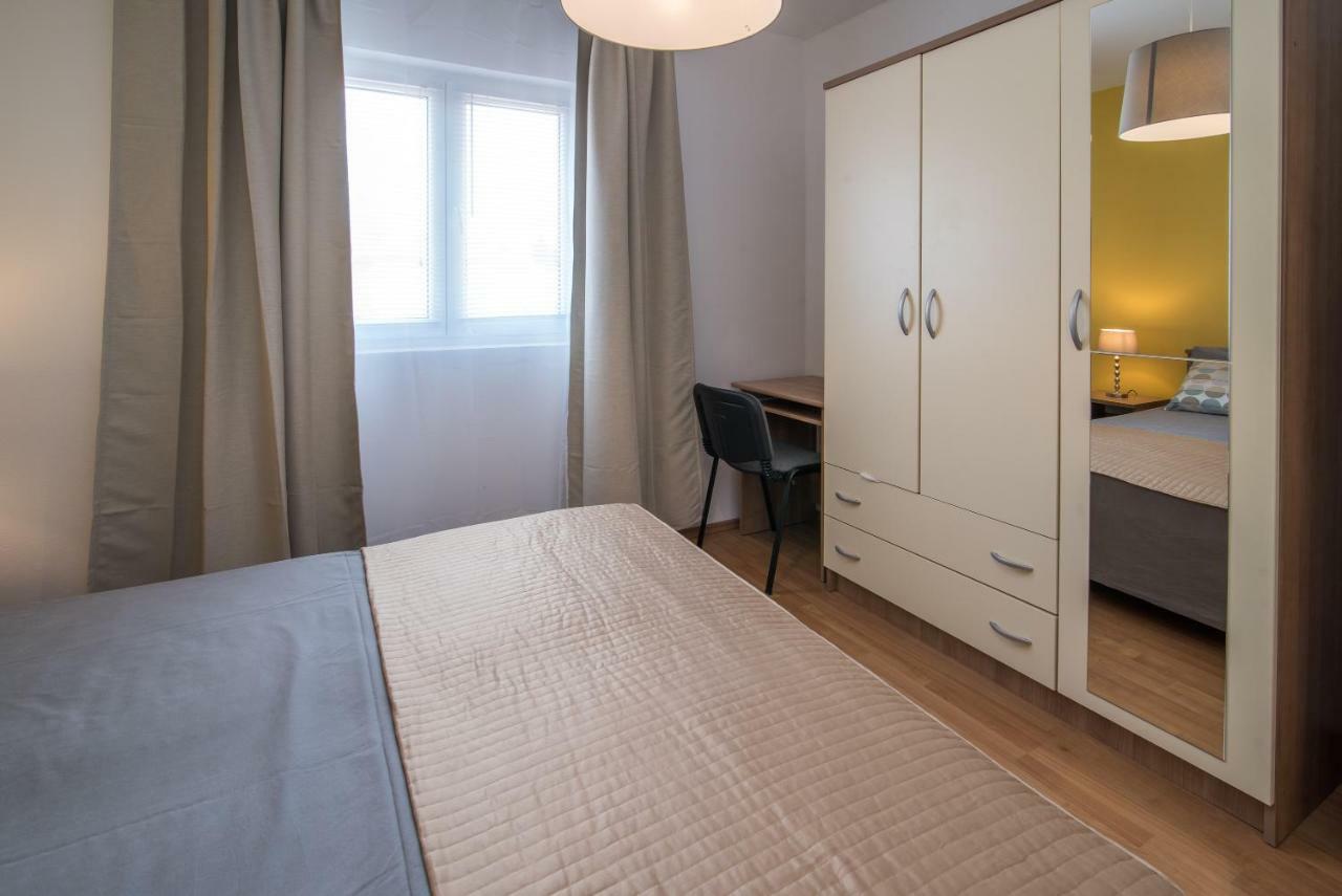Apartments Sanjin Kornić Extérieur photo